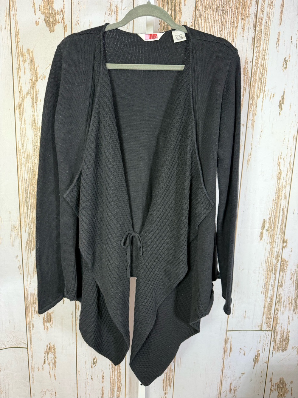 Lilo Maternity, Ribbed Cardigan Sweater. Size Large. Tie closure. Size Large.